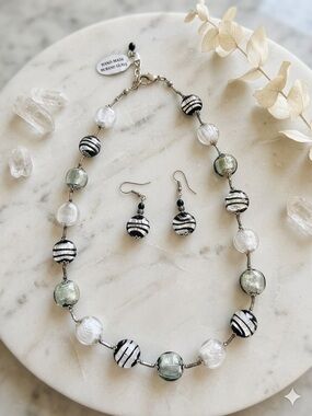 Vintage Artisan Murano Glass Necklace & Earring Set - Black & White